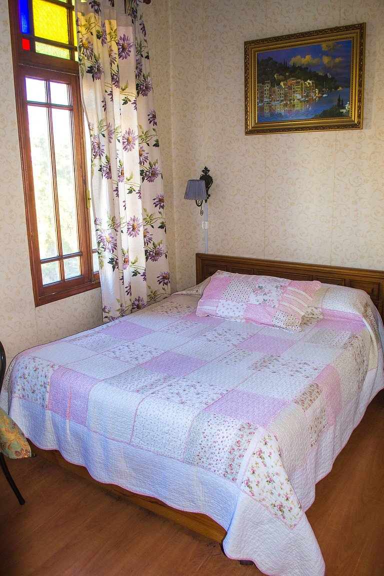 Habitacion Emily Bronte. Vista Ciudad.